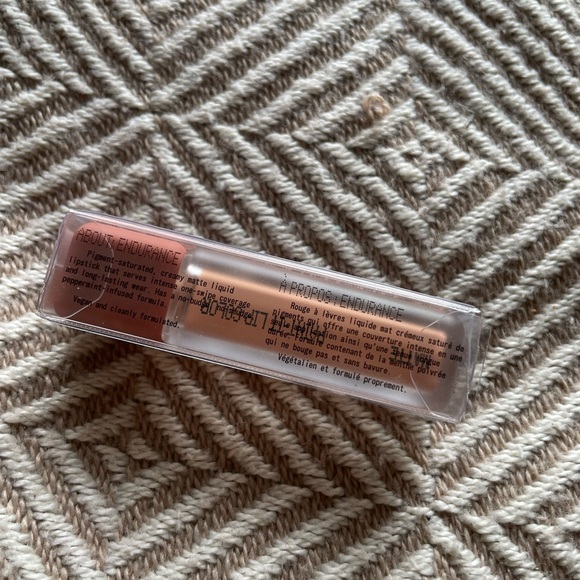 About-face  Paint-it Matte Lip Color Colour: SAD SONG - Picture 3 of 7